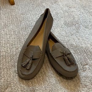 Talbots Sz 8-1/2 Gray Leather Tassel Loafers